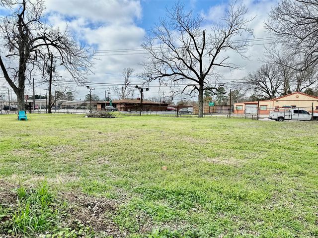 4408 Yale Street, Houston, TX 77018