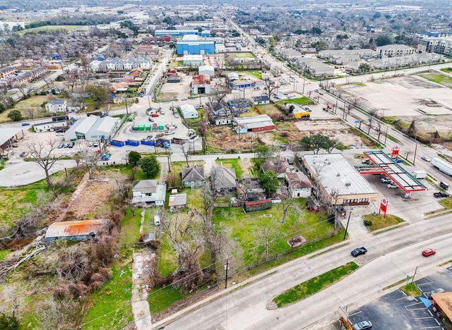 4408 Yale Street, Houston, TX 77018