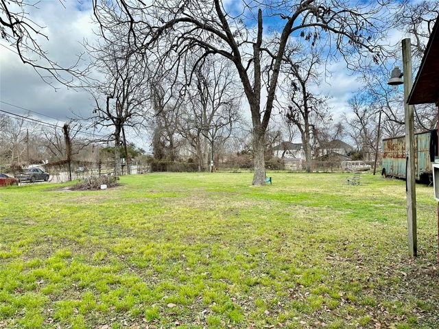 4408 Yale Street, Houston, TX 77018