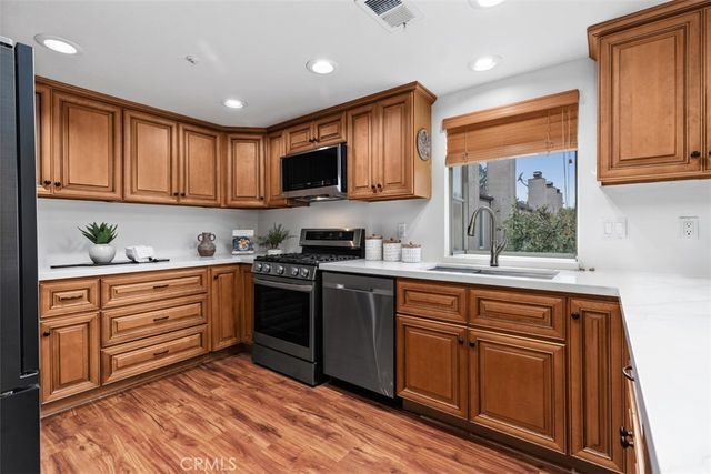 7651 Yorktown Avenue, Huntington Beach, CA 92648