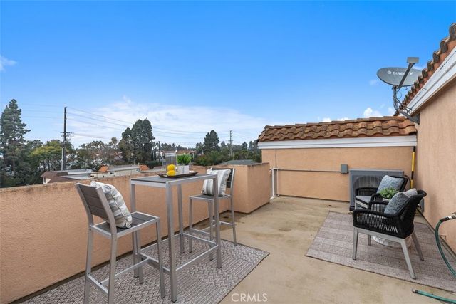 7651 Yorktown Avenue, Huntington Beach, CA 92648