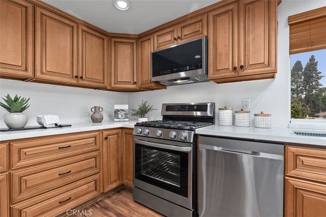 7651 Yorktown Avenue, Huntington Beach, CA 92648