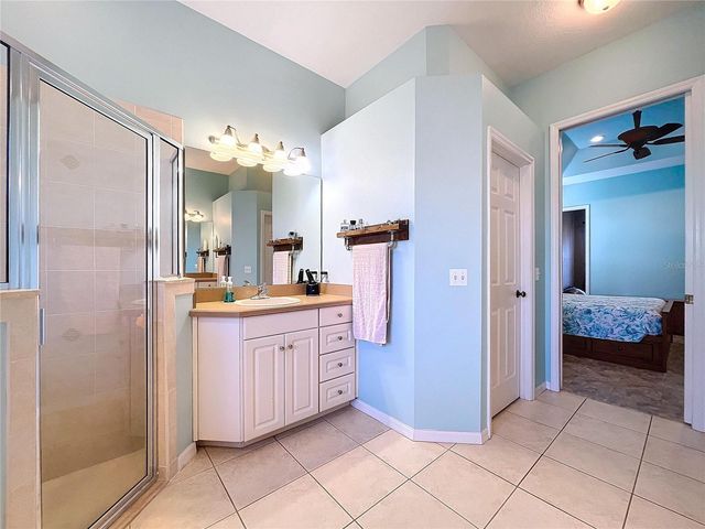 5825 HIGH RIDGE LOOP, Lakeland, FL 33812