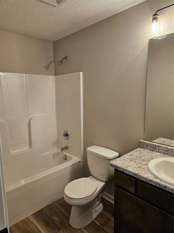2329 SE 8th Street, Des Moines, IA 50315