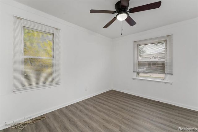 22705 Sharrow Avenue, Warren, MI 48089