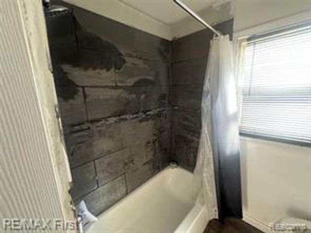 14101 E State Fair Street, Detroit, MI 48205