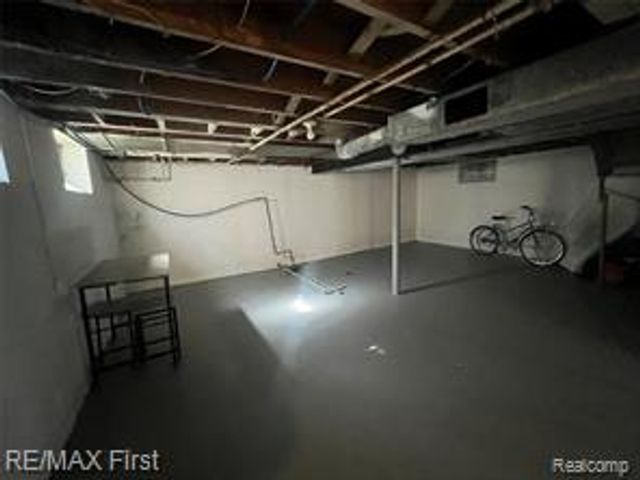 14101 E State Fair Street, Detroit, MI 48205