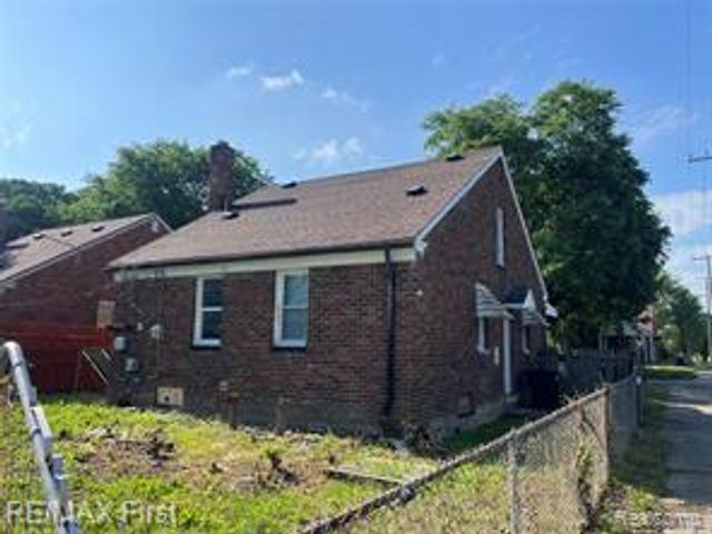 14101 E State Fair Street, Detroit, MI 48205