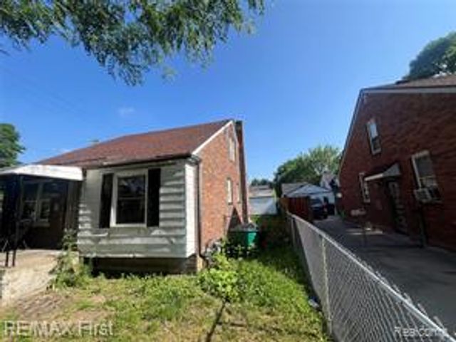 14101 E State Fair Street, Detroit, MI 48205