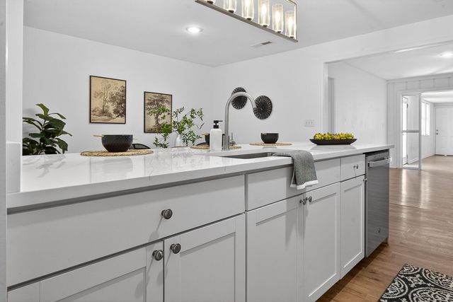 309 Logan Drive, Summerville, SC 29483