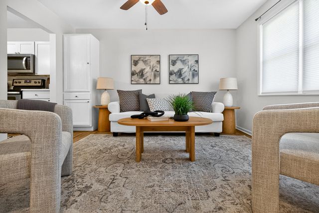 309 Logan Drive, Summerville, SC 29483