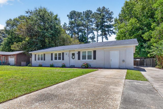 309 Logan Drive, Summerville, SC 29483