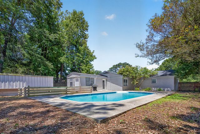 309 Logan Drive, Summerville, SC 29483
