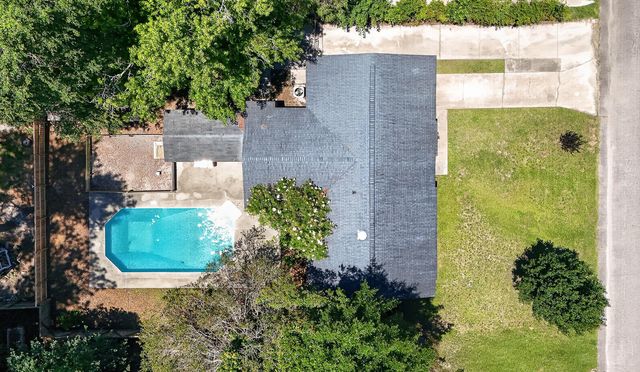 309 Logan Drive, Summerville, SC 29483