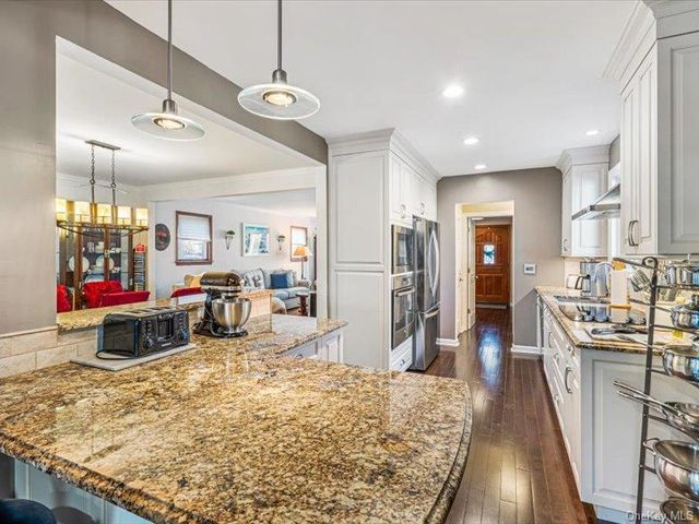 8207 213th Street, Queens Village, NY 11427