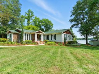 703 Island Point Road, Mount Holly, NC 28120