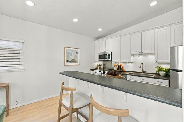 4949 Clear Circle, Carmichael, CA 95608
