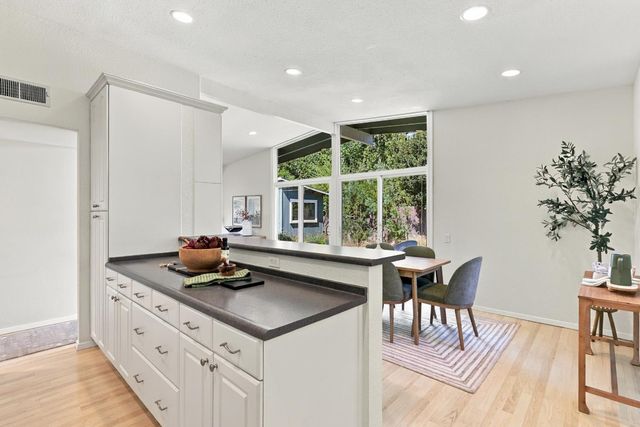 4949 Clear Circle, Carmichael, CA 95608