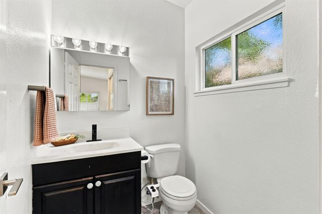 4949 Clear Circle, Carmichael, CA 95608