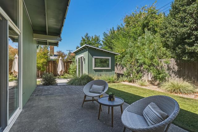 4949 Clear Circle, Carmichael, CA 95608