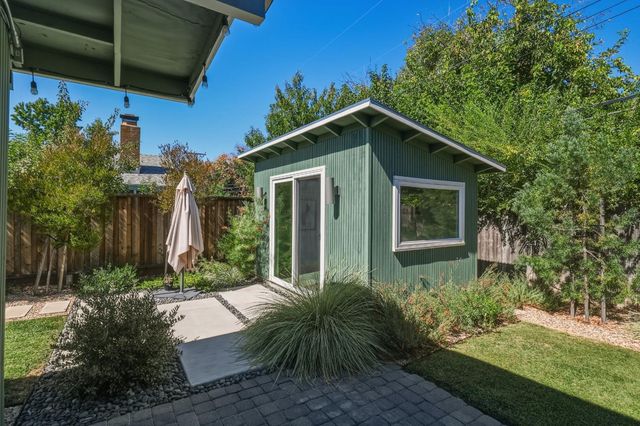 4949 Clear Circle, Carmichael, CA 95608