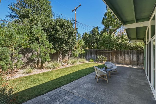 4949 Clear Circle, Carmichael, CA 95608