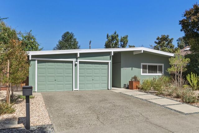4949 Clear Circle, Carmichael, CA 95608