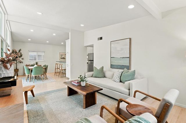 4949 Clear Circle, Carmichael, CA 95608