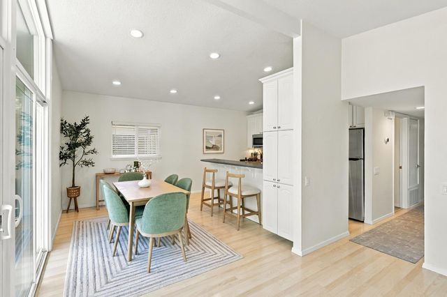 4949 Clear Circle, Carmichael, CA 95608