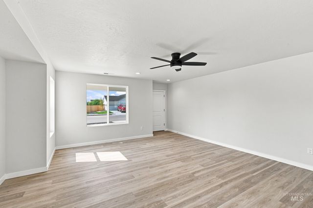 16932 Churn Ave, Nampa, ID 83651