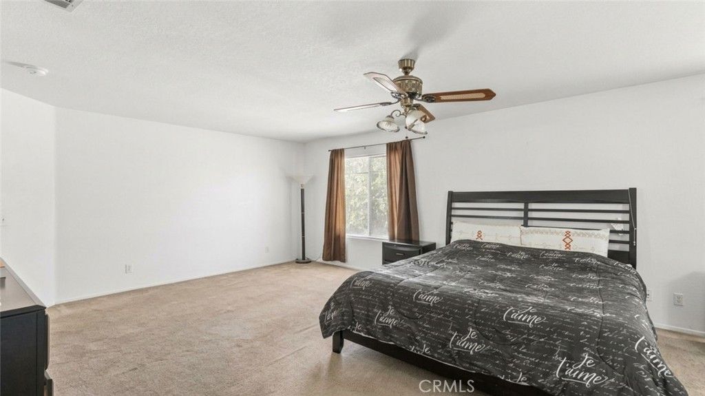 Image 15 of property listing at 37859 Tamara, Palmdale, CA 93550