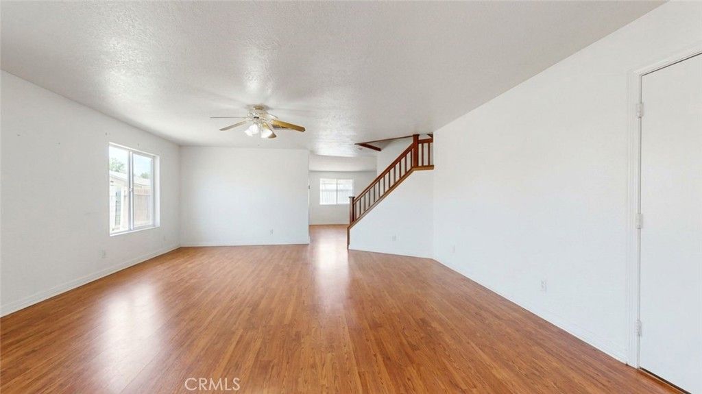 Image 7 of property listing at 37859 Tamara, Palmdale, CA 93550