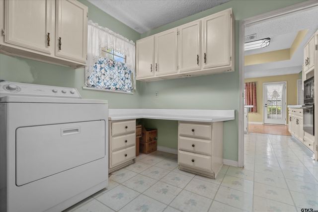 5820 Foxcroft Rd., Tyler, TX 75703