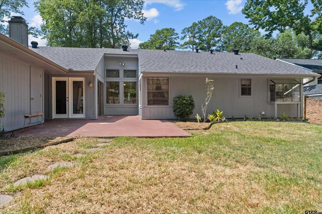 5820 Foxcroft Rd., Tyler, TX 75703