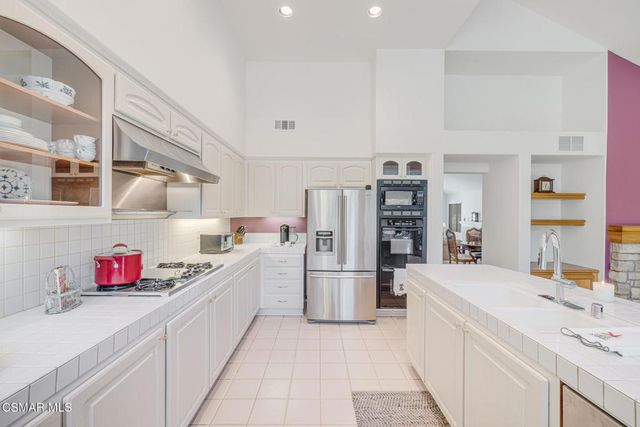 1605 Shadow Oaks Place, Thousand Oaks, CA 91362