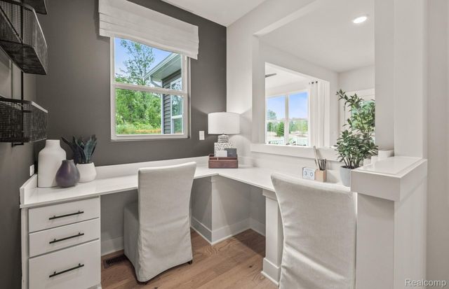 22572 Pondview Drive, Macomb Township, MI 48042