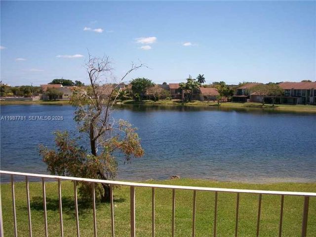 9359 Fontainebleau Blvd F203, Miami, FL 33172