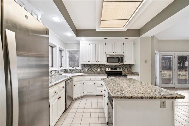 635 OAKVIEW AVE, Covington, TN 38019