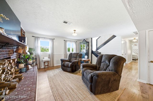 655 Bridgeport Rd, Frankfort, KY 40601
