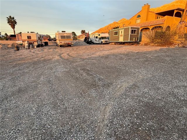 6942 Stewart Avenue, Las Vegas, NV 89110