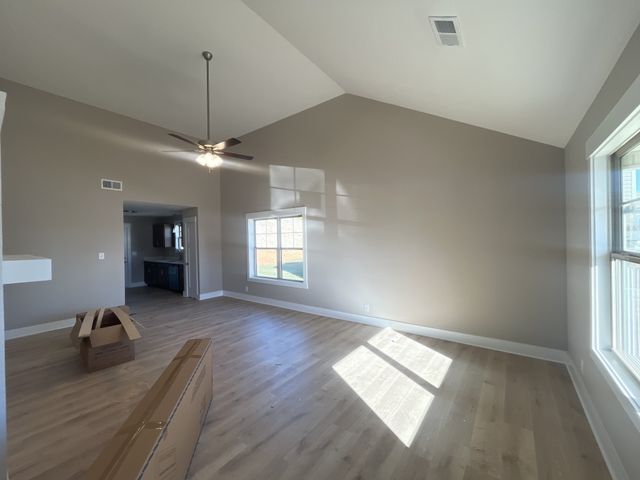 279 Cardinal Creek 139 Brenda Dr, Clarksville, TN 37040