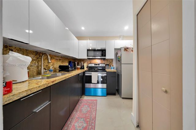 458 E 20th St, Hialeah, FL 33013