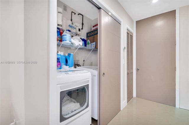 458 E 20th St, Hialeah, FL 33013