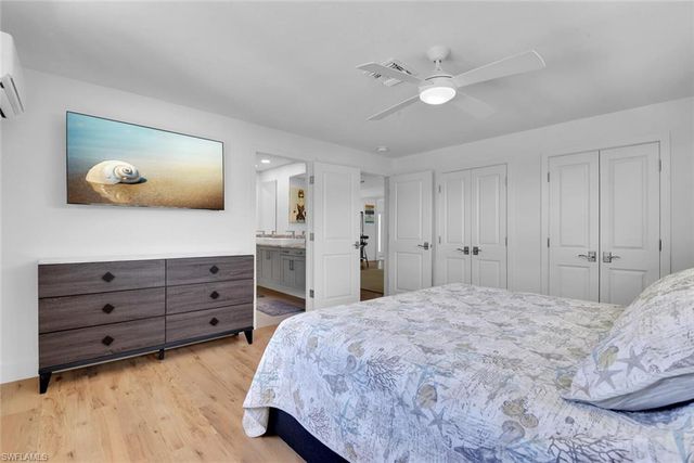 367 Mooring Line DR, Naples, FL 34102