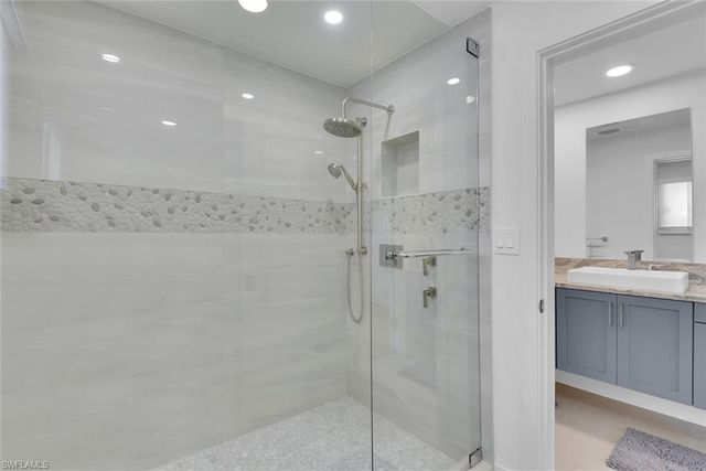 367 Mooring Line DR, Naples, FL 34102