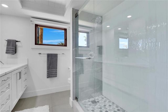 367 Mooring Line DR, Naples, FL 34102