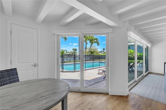 367 Mooring Line DR, Naples, FL 34102