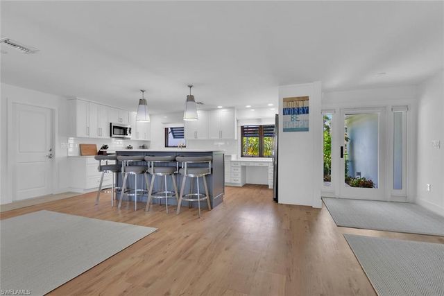 367 Mooring Line DR, Naples, FL 34102