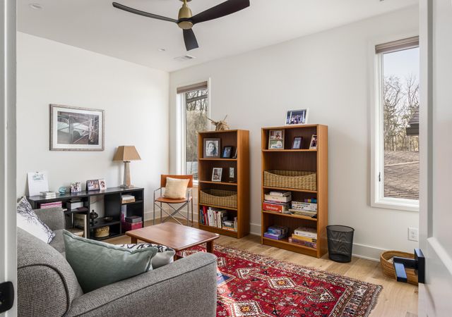 1105 Sparta Rd, Nashville, TN 37205