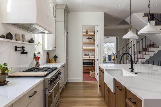 1105 Sparta Rd, Nashville, TN 37205